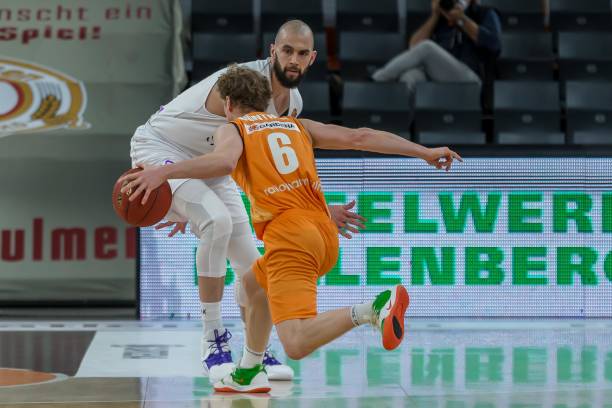 肩负着国足 肩负着国足