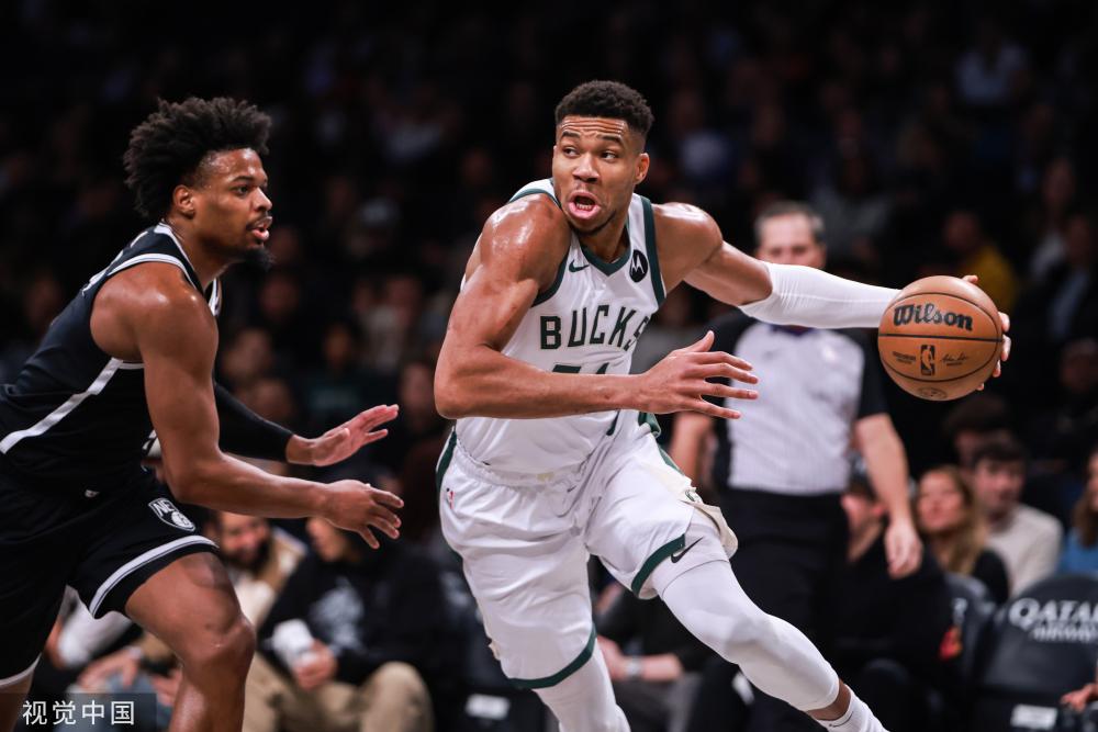 随着新一届 随着新一届