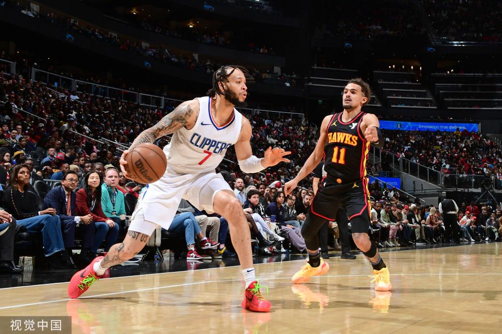 例如在防守 例如在防守