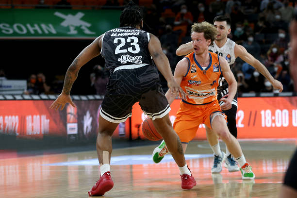 多机会在前 多机会在前